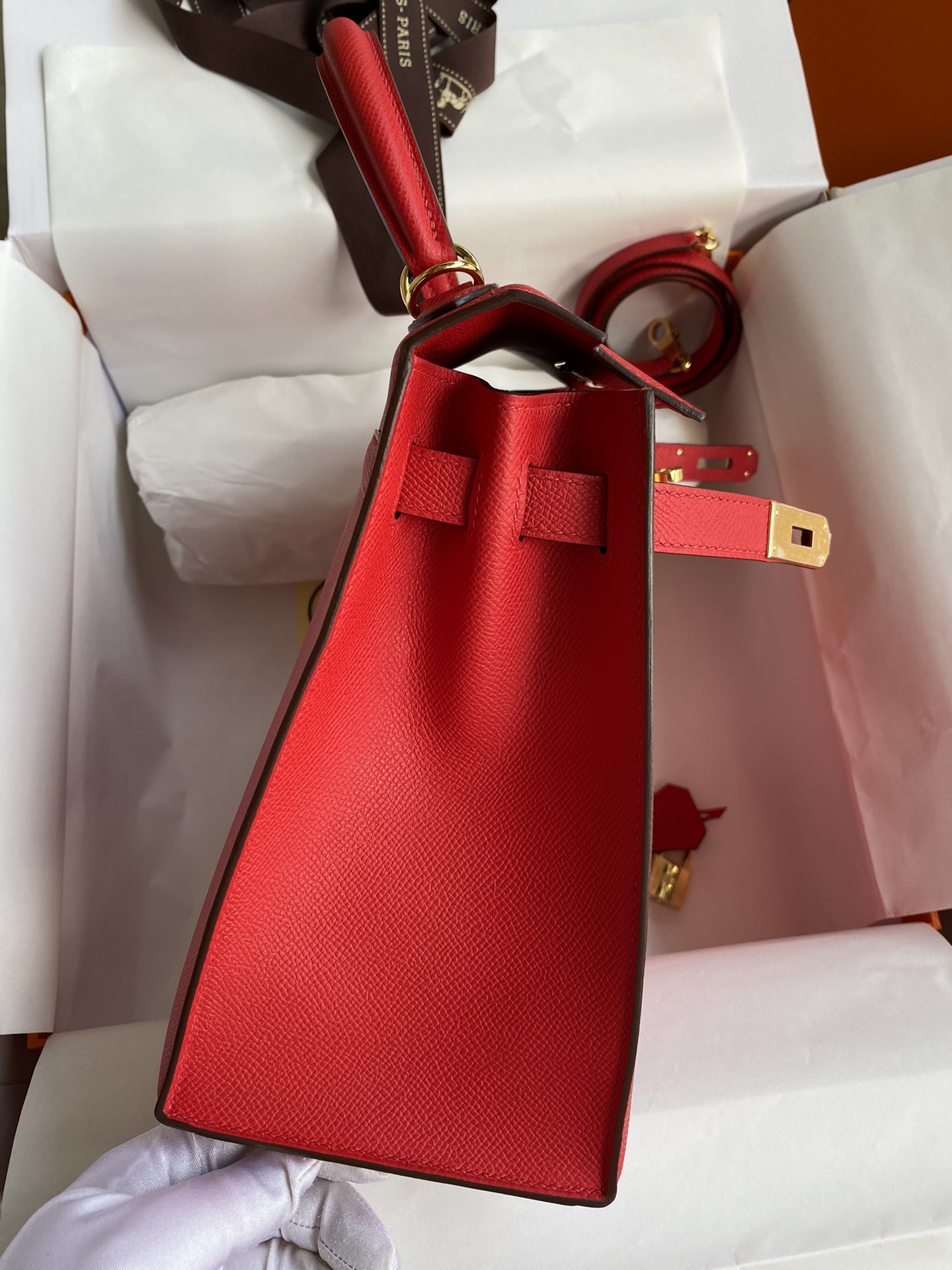 Hermes Kelly 28cm Handbag Shoulder Bag in Red Epsom Leather